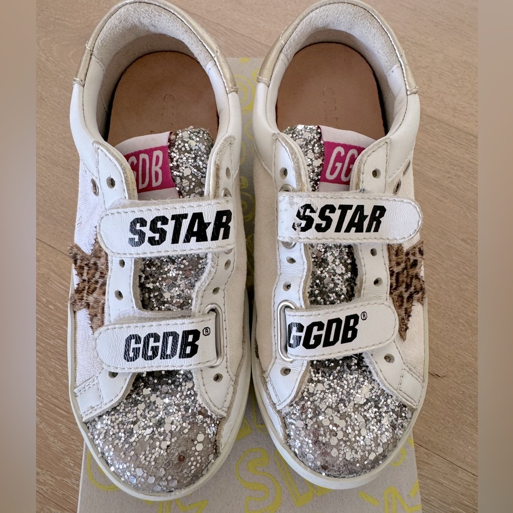 GOLDEN GOOSE KID SHOES
OLD SCHOOL DOUBLE QUARTER WITH LIST